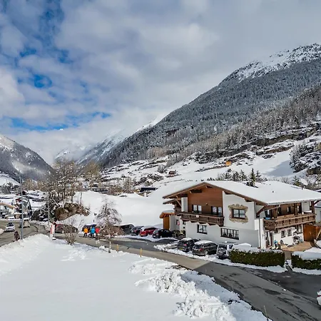 Jaqueline Bed & Breakfast Sölden
