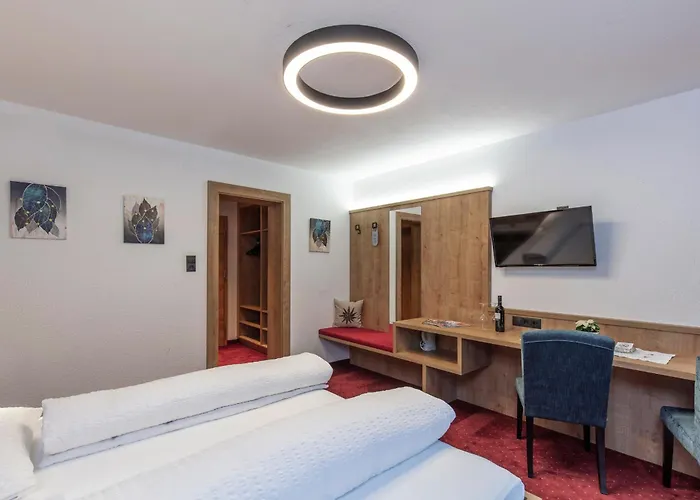 Jaqueline Зёльден